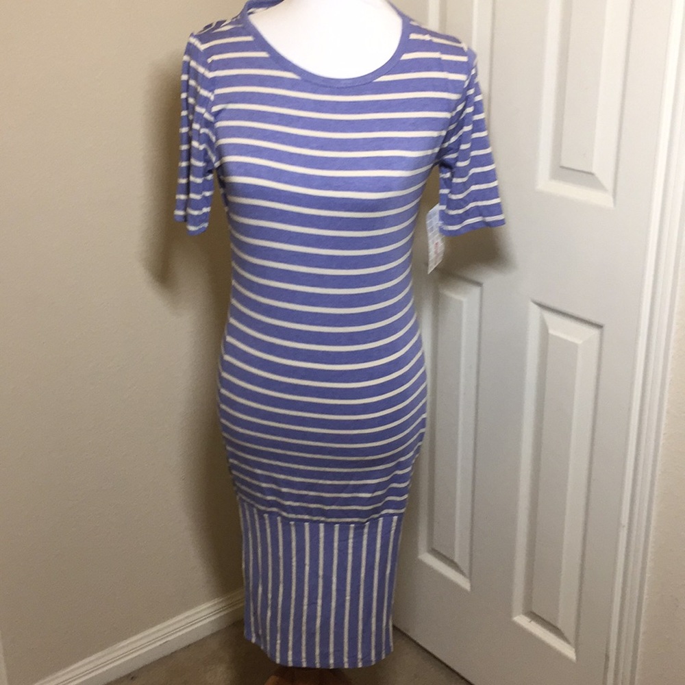 Lularoe Julia Small T-shirt dress